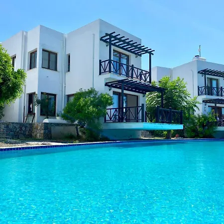 3 Bedroom Holiday Close To Casinos Villa