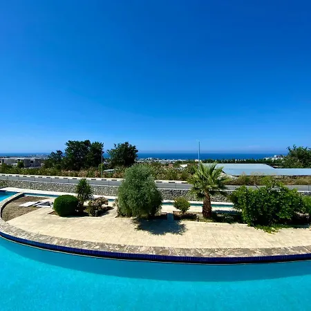 3 Bedroom Holiday Close To Casinos Villa *